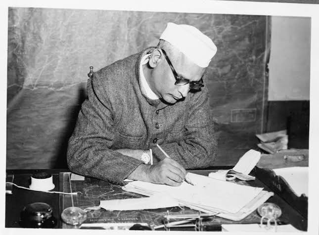 पंडित शंभूनाथ शुक्ल